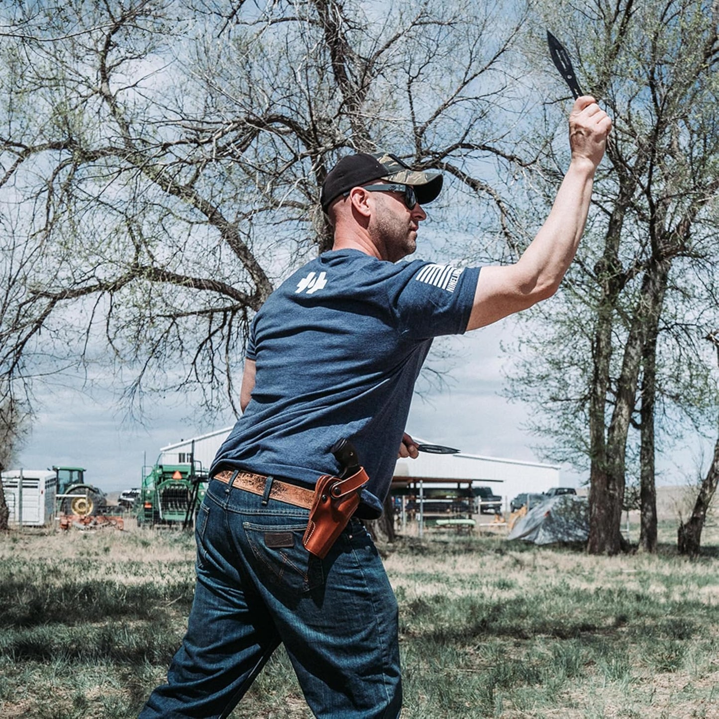 Smith & Wesson Bullseye Throwing Products with Full Tang Stainless Steel Design