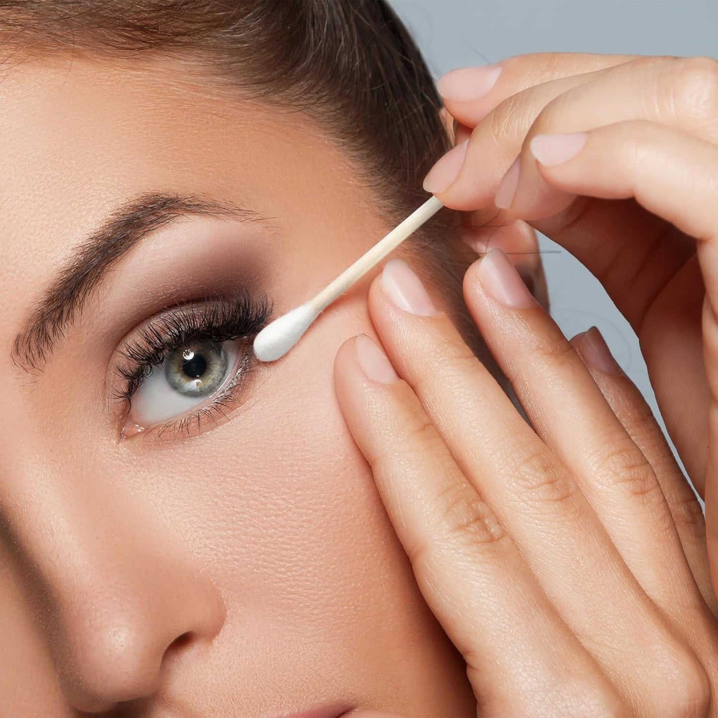 Diane Cotton Swabs, Sturdy Wood Base, 375 Ct. 1-Pack - Super Soft for Sensitive Skin, Gentle on Face, Makeup and Beauty Applicator, Nail Polish Removal, 3 Inches Long for Beauty, Personal Care,Crafts